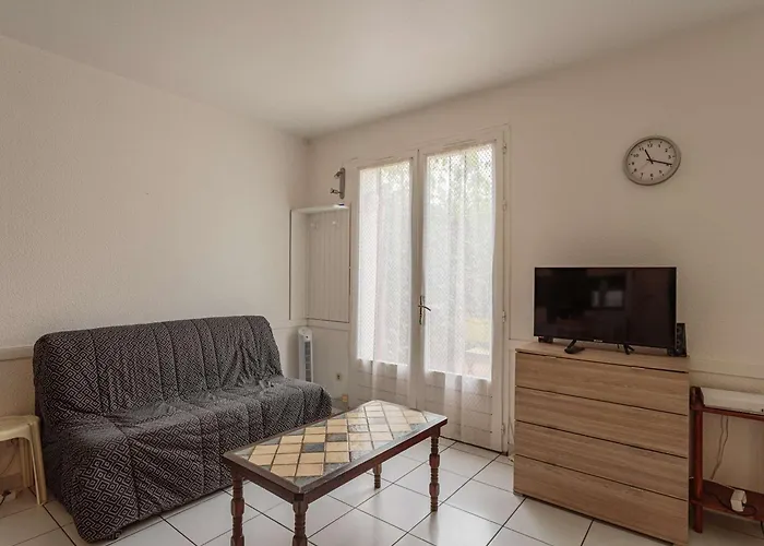 Confortable Avec Jardin Et Parking à - Fr-1-4-703 Apartamento