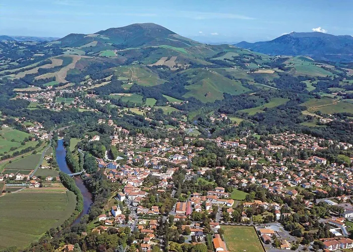 Confortable Avec Jardin Et Parking à - Fr-1-4-703
